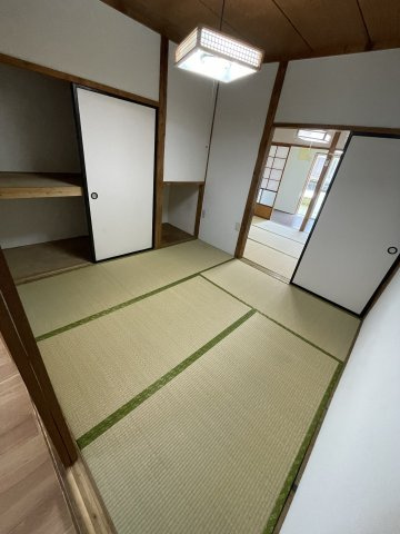アパート水小屋の居間・リビング