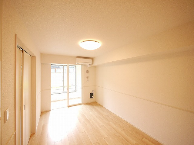 グレイス木津川　Ⅱの居間・リビング