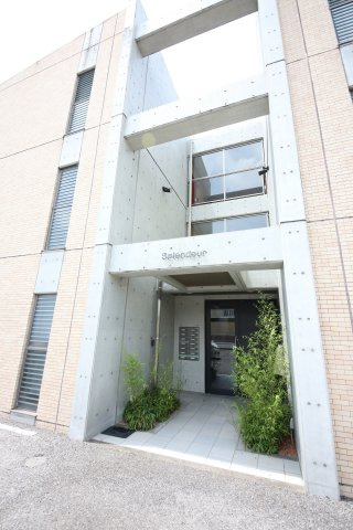 スプランドゥールのエントランス