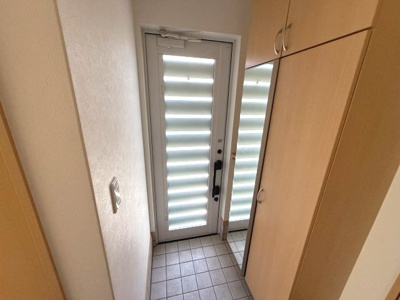 【玄関】 | シャッフルタウン