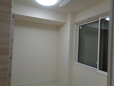 【洋室】 | ディモラーレ