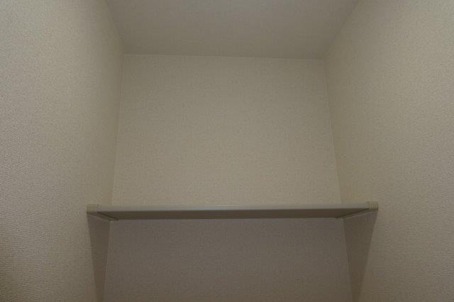 グランディールBのトイレ|トイレ棚