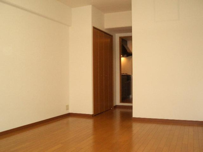 【洋室】 | プライムガーデンイースト