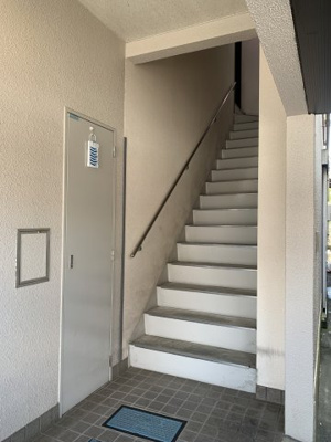 【エントランス】 | エトワール関谷 | エントランスです