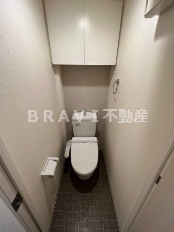 プレサンス堺筋本町駅前　BRAVI不動産のトイレ|【プレサンス堺筋本町駅前】落ち着いたトイレです