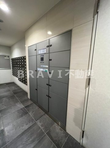 プレサンス堺筋本町駅前　BRAVI不動産のその他共用部分|【プレサンス堺筋本町駅前】宅配ボックス