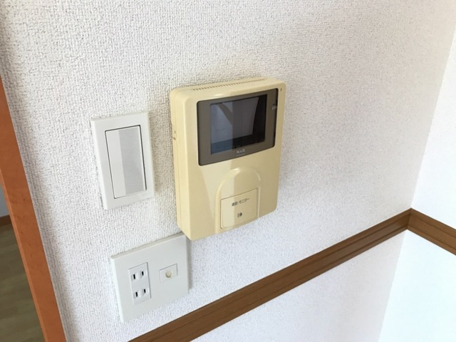 ペティハウス・ロベリア|カメラ付インターホン