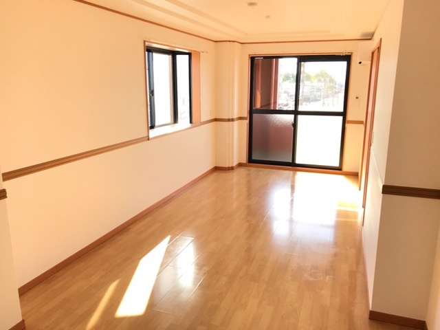 ペティハウス・ロベリアの居間・リビング|リビング