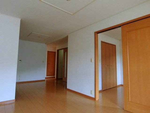 【居間・リビング】 | カレント・ベルデ