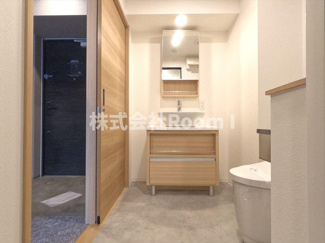【洗面所】 | Ｕｒｅｓｉｄｅｎｃｅ　Ｔｅｍｍａｂａｓｈｉ | 広い洗面スペース