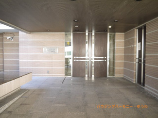 【エントランス】