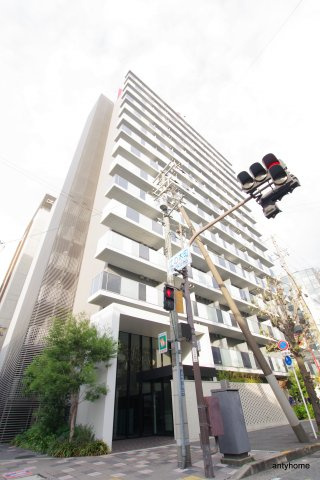 コンフォリア江坂　仲介手数料無料の外観