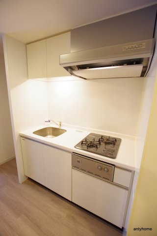 コンフォリア江坂　仲介手数料無料のキッチン