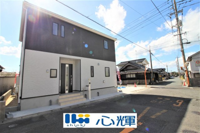 【前面道路含む現地写真】 | クレイドルガーデン山陽小野田市セメント町第1　(全1棟） | 整備された道路に面する現地は、コミュニティー以外の方々の出入りも少なく、お車の出し入れも楽々です。
