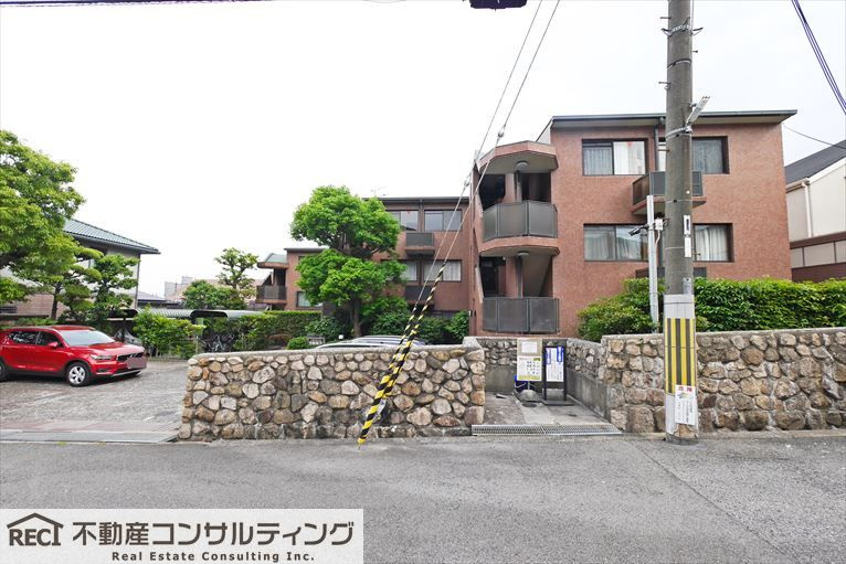 メゾン西岡本の地図