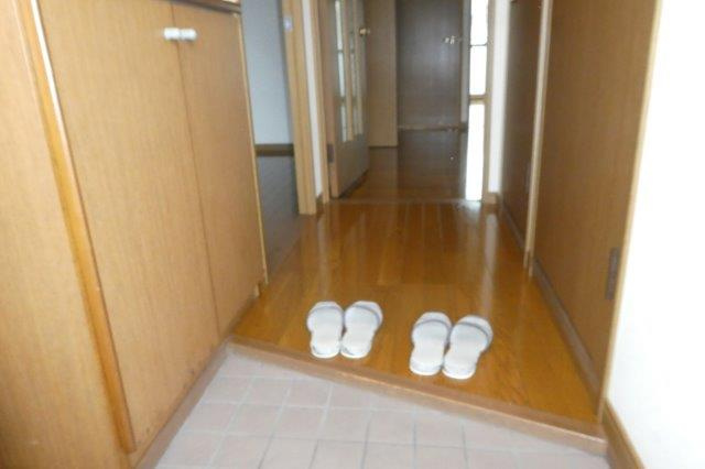 メモワールアイの玄関