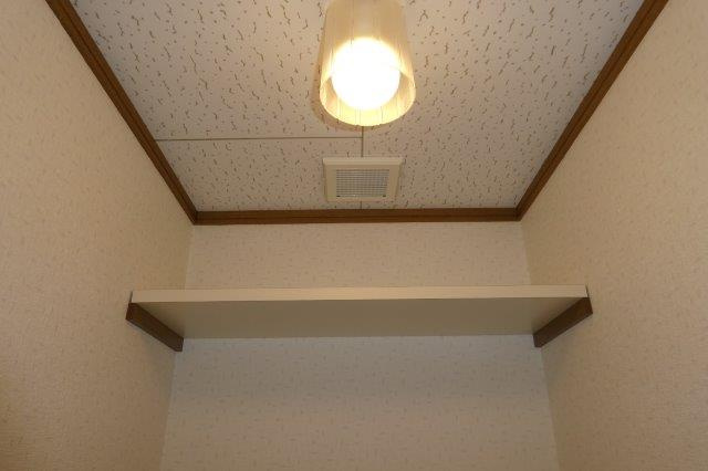 メモワールアイのトイレ|トイレ棚