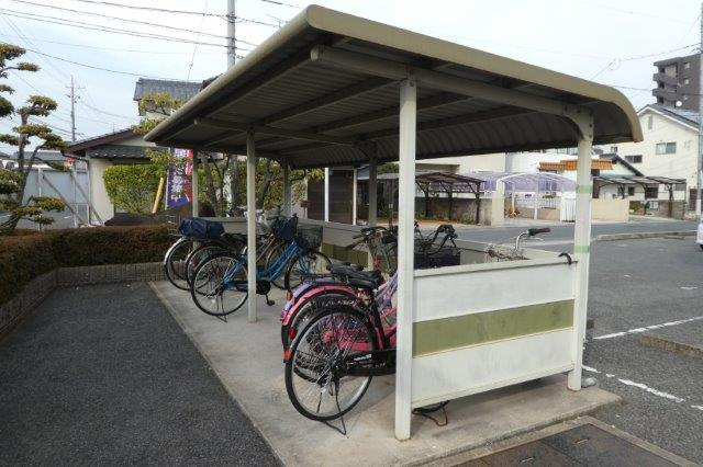 メモワールアイのその他共用部分|自転車置き場