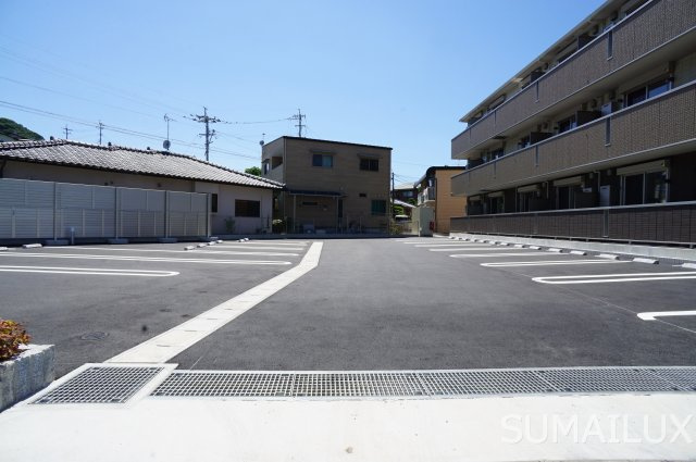 熊本市西区横手１丁目のアパートの駐車場