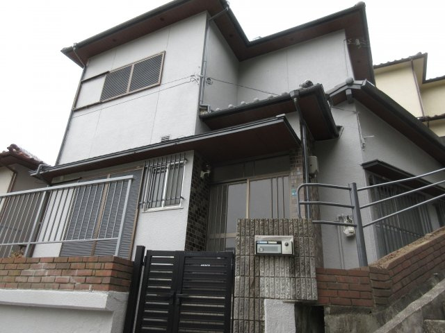 西朝霧丘戸建