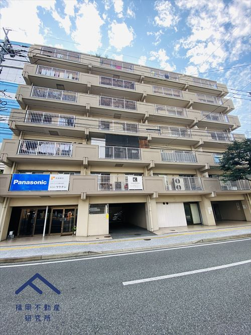 天神南ハイツの外観