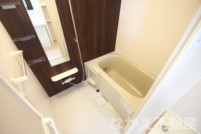 【浴室】 | 落ち着いた空間のお風呂です