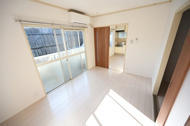 【洋室】 | エステートシャルマンB棟