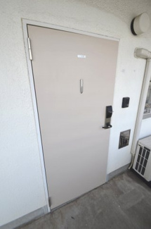  | ワタナベハイツ