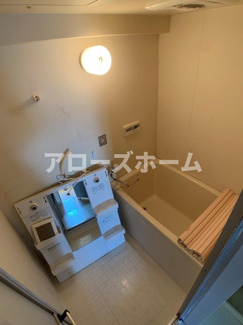 【浴室】 | 室内写真はリフォーム中の写真となります