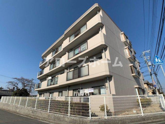 【外観】 | 室内写真はリフォーム中の写真となります