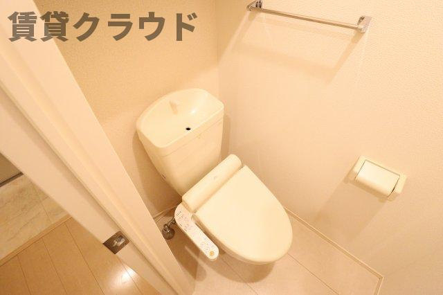 ソフィアクレールBのトイレ|今の時代にマッチした温水洗浄機能付きです！