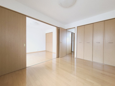 【居間・リビング】 | ヴィラ・ソーレ