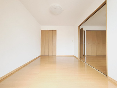 【居間・リビング】 | ヴィラ・ソーレ