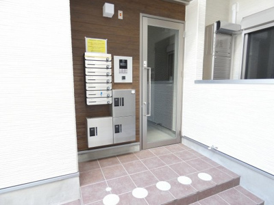 【エントランス】 | ハーモニーテラス松葉町V