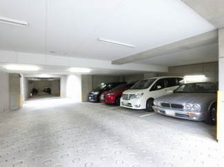 【駐車場】 | 平置駐車場です。