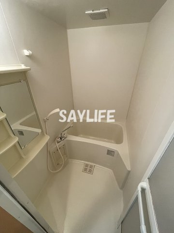 メゾンY.M..の浴室