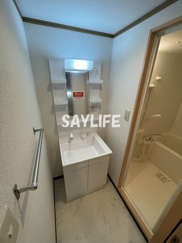 メゾンY.M..の洗面所