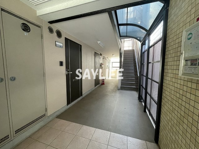 メゾンY.M..のロビー