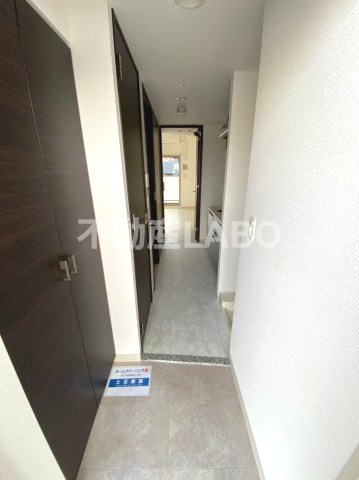 エステムコート難波WEST-SIDEⅥグラッドの玄関