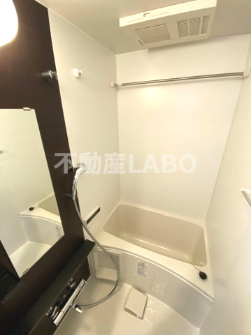 エステムコート難波WEST-SIDEⅥグラッドの浴室