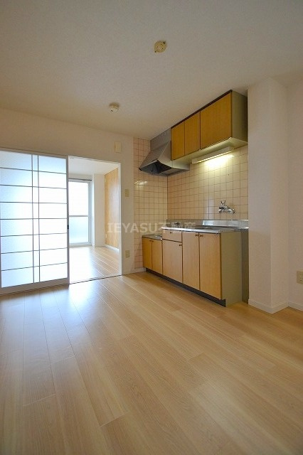 KAWAMAビルの居間・リビング