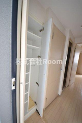 【玄関】 | キャピトル大手通 | 明るい玄関です