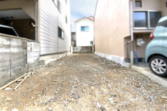 【外観】 | 伏見区羽束師菱川町　新築戸建 | 【お部屋情報】2階LDKには、バルコニーが2ヶ所にあります。