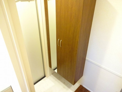 【玄関】 | ゼフィール