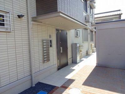 【エントランス】 | ゼフィール