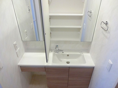 【洗面所】 | ゼフィール