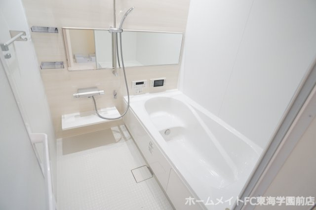 熊本市北区黒髪７丁目のアパートの浴室