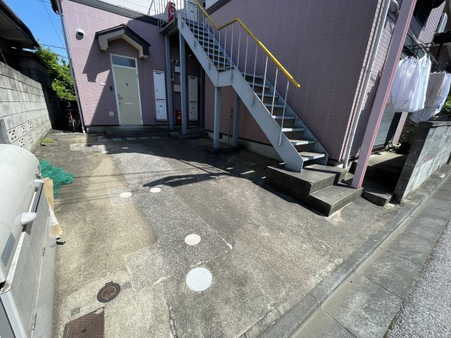 ベルコーポ明石の駐車場