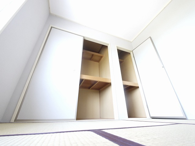 ヴィラージュ堀川Dの収納