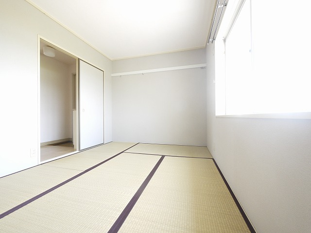 ヴィラージュ堀川Dの和室